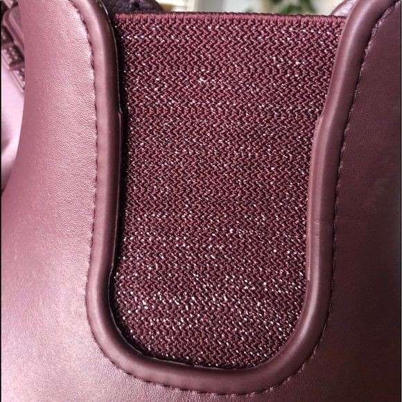 Жіночі гумові чоботи Crocs Women’s Freesail Chelsea Boot Metallic Burgundy — фото 11