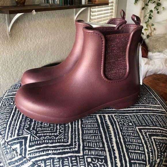 Жіночі гумові чоботи Crocs Women’s Freesail Chelsea Boot Metallic Burgundy — фото 8