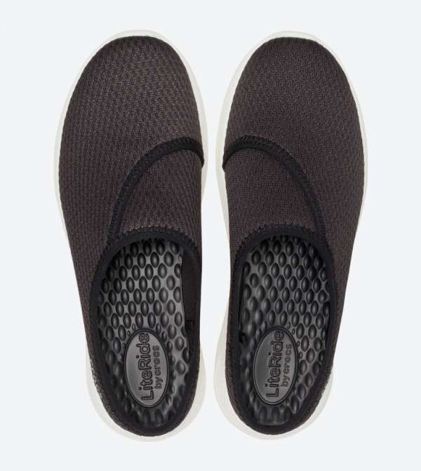Дитячі Crocs-кросівки для дівчинки Crocs Women's LiteRide™ Mesh Mule Black White — фото 5