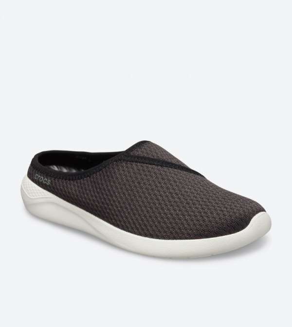 Дитячі Crocs-кросівки для дівчинки Crocs Women's LiteRide™ Mesh Mule Black White — фото 7